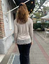 POLERA ENCAJE TAUPE