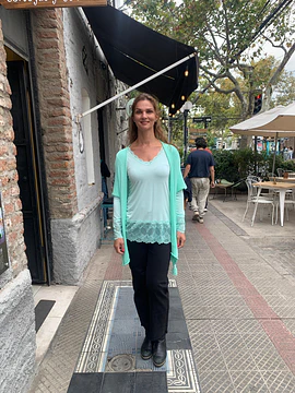 POLERA ENCAJE VERDE AGUA