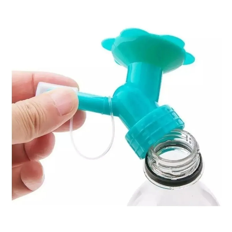 Boquilla o Tapa Regadera De Plantas 2en1 Para Botellas 7