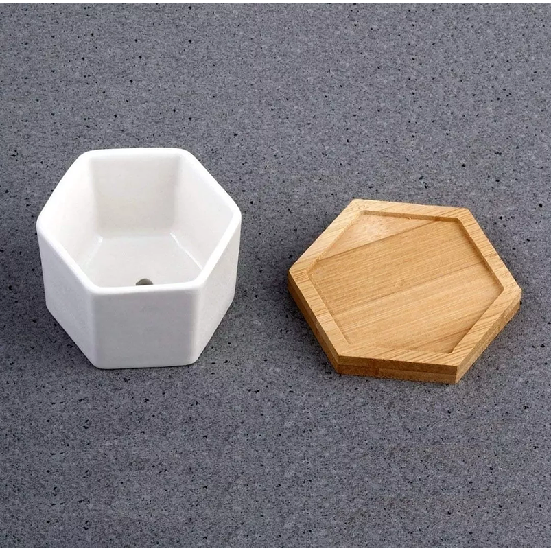 Maceta Hexagonal Blanca Cerámica X6unid. 7cm Ax5cmalto+plato 6