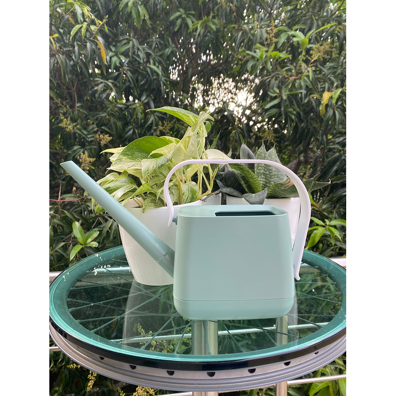 Regadera Plástica Plantas 1.7 Litros Salida Larga Extraíble 2