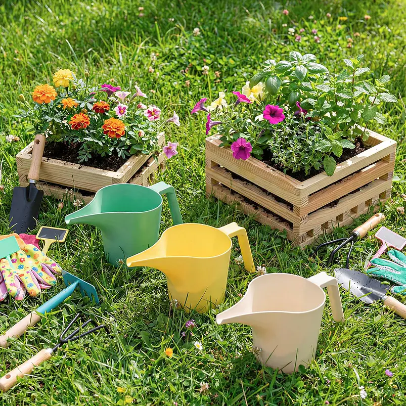 Regadera Jardín 1 Litro Ligera Para Plantas Interior y Exterior 7