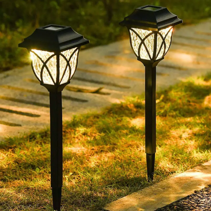 Estacas y Lámparas Solares LED Decorativas de Jardín 46