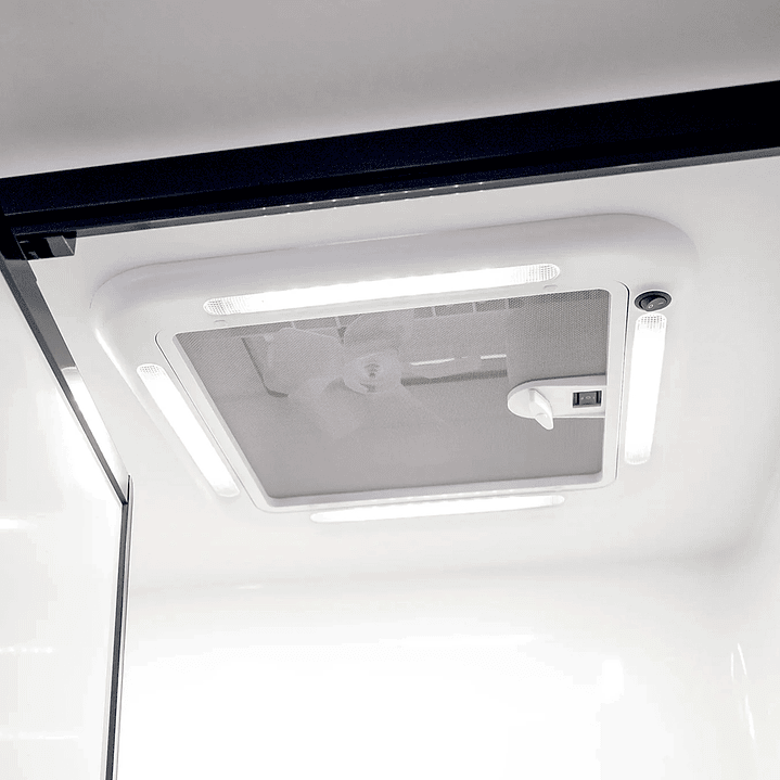 Claraboya 280x280mm con extractor, ventilador y luz led 2