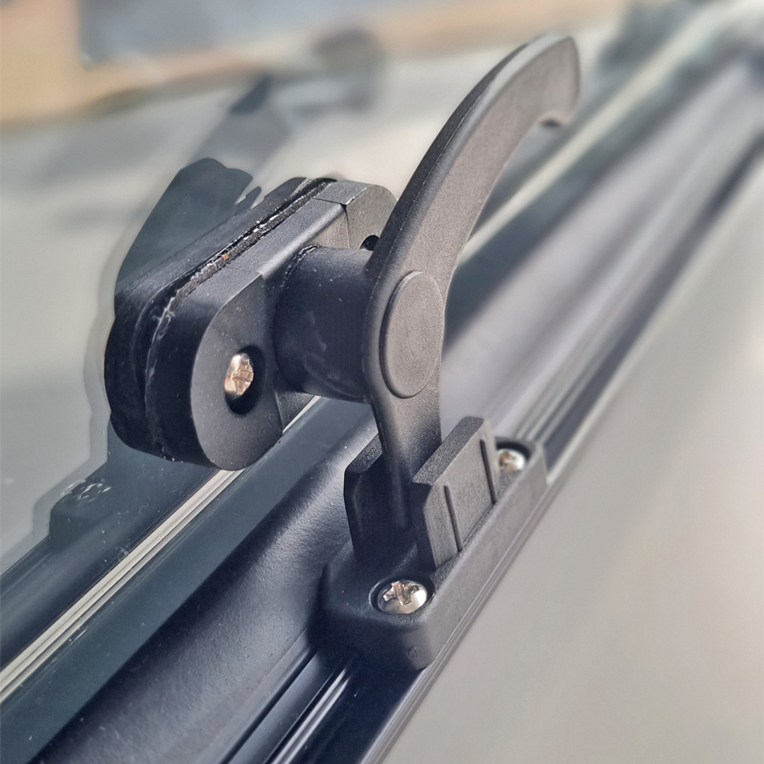 Ventana Ranger 350x500mm esquinas redondeadas sin marco interior 8