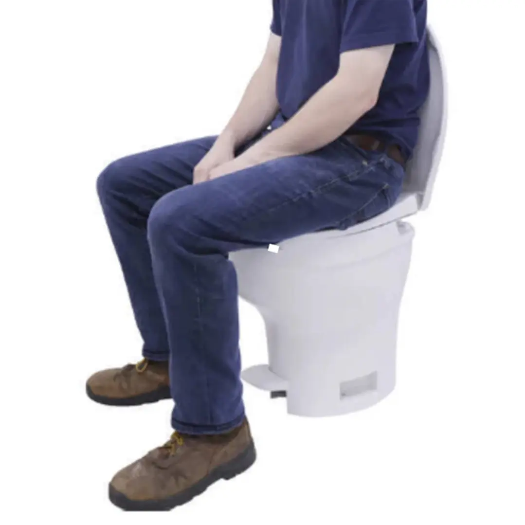 Baño con pedal descarga directa Thetford Aqua Magic VI 6