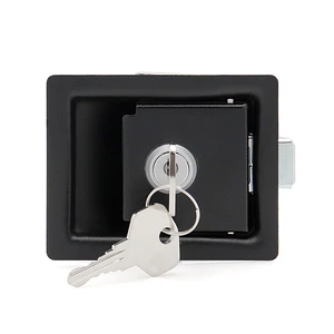 Cerradura chapa de impacto chica negra con llave 90x70mm