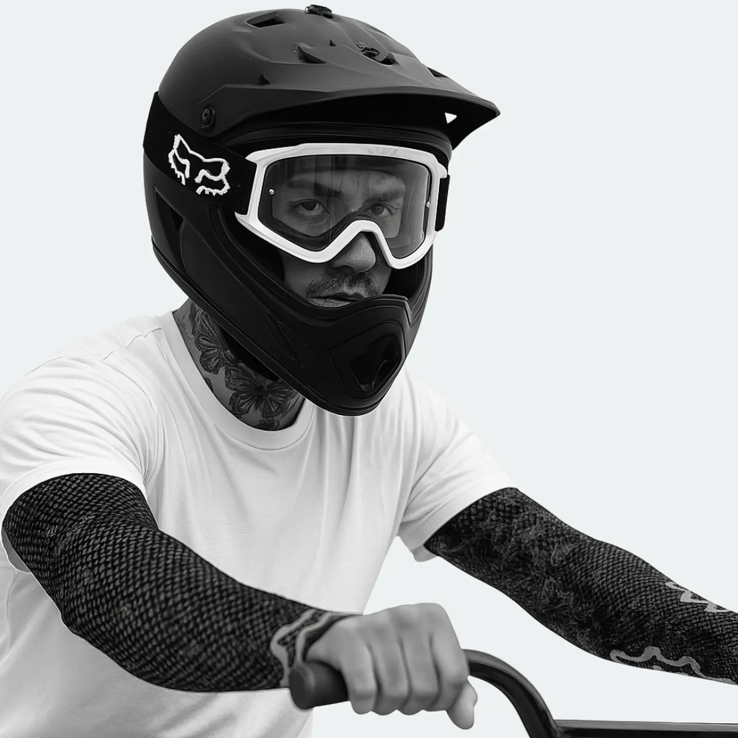 Manguillas Vívela Torque Negra Protección UV 3