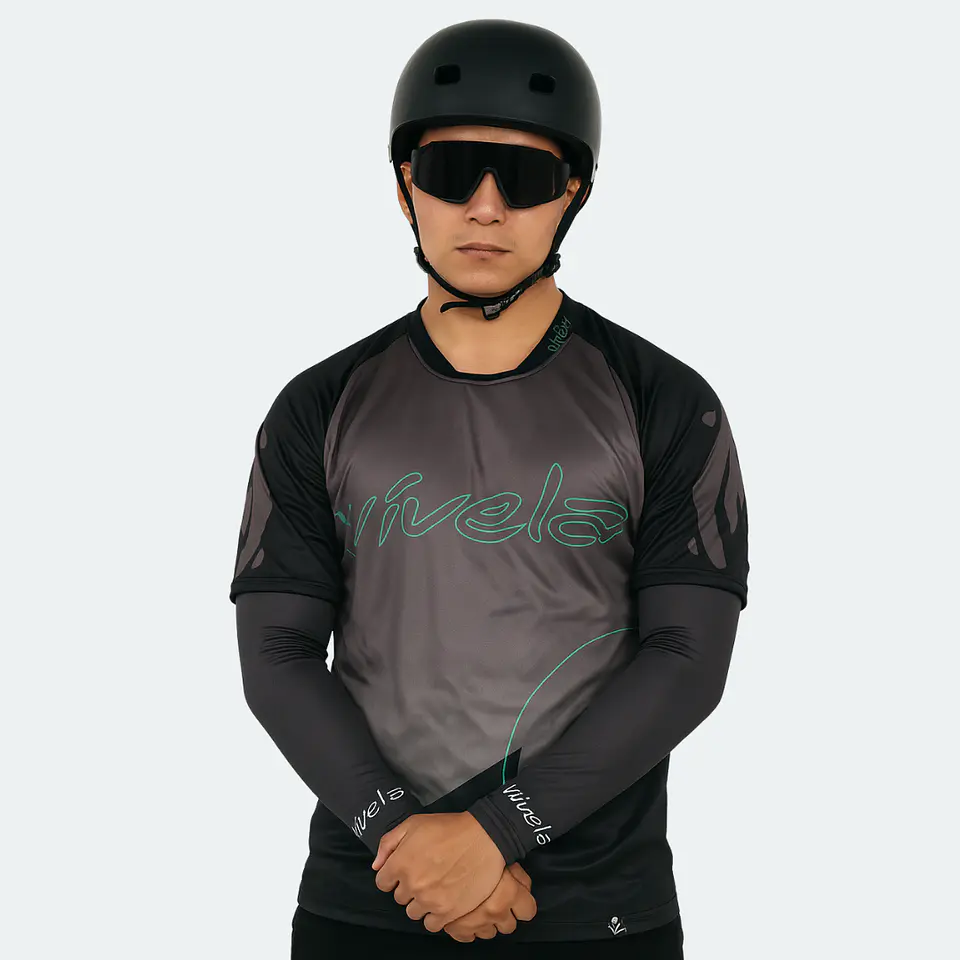 MANGUILLAS VÍVELA PROTECCIÓN UV DISEÑO FULL BLACK 1