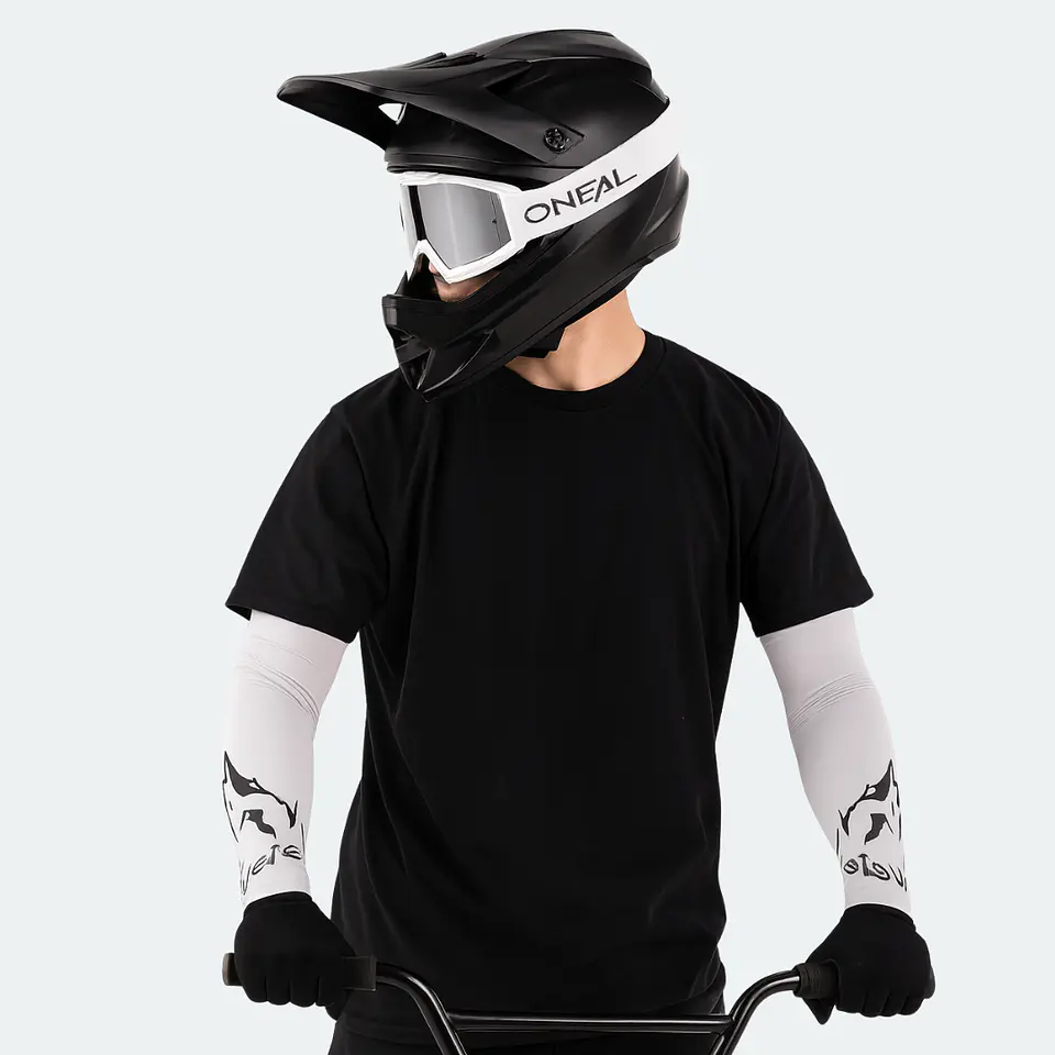 MANGUILLAS VÍVELA PROTECCIÓN UV DISEÑO MONTAÑA BLANCA 1