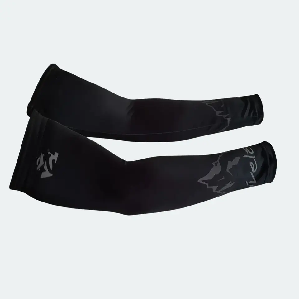 MANGUILLAS VÍVELA PROTECCIÓN UV DISEÑO MONTAÑA NEGRA 3