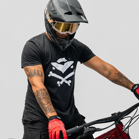 Polera lifestyle VÍVELA bones