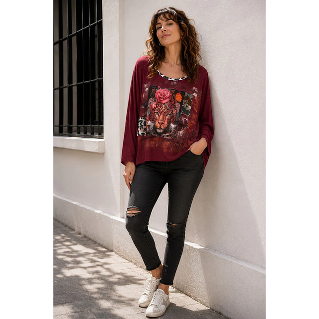 POLERA NACHA BURDEO FELINO 1