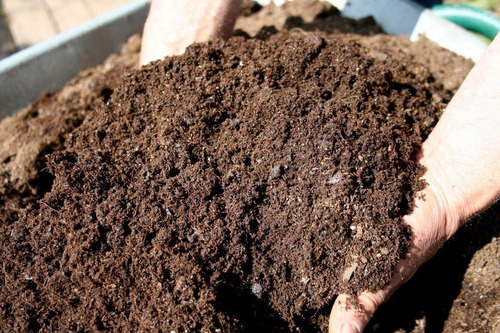 Tierra Compost Orgánico 2 Litros / 2 Kilogramos 1