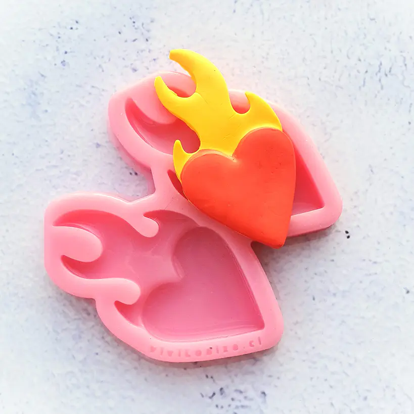 Molde Corazón en llamas G 2