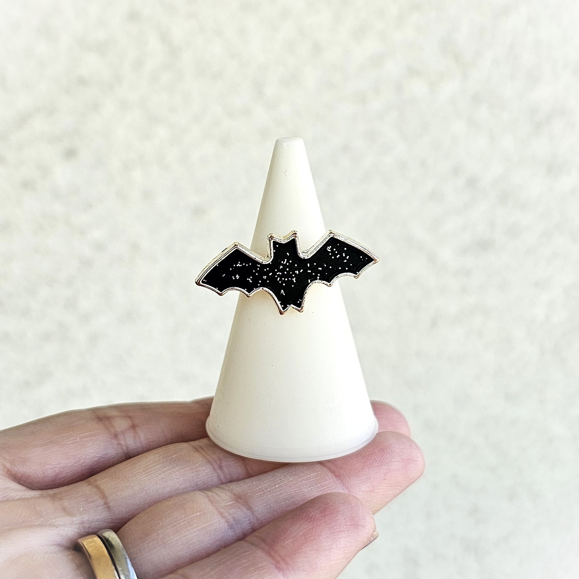 Cono exhibidor anillo 2