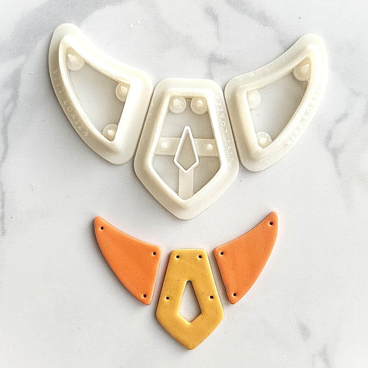 Cortador Collar Azteca