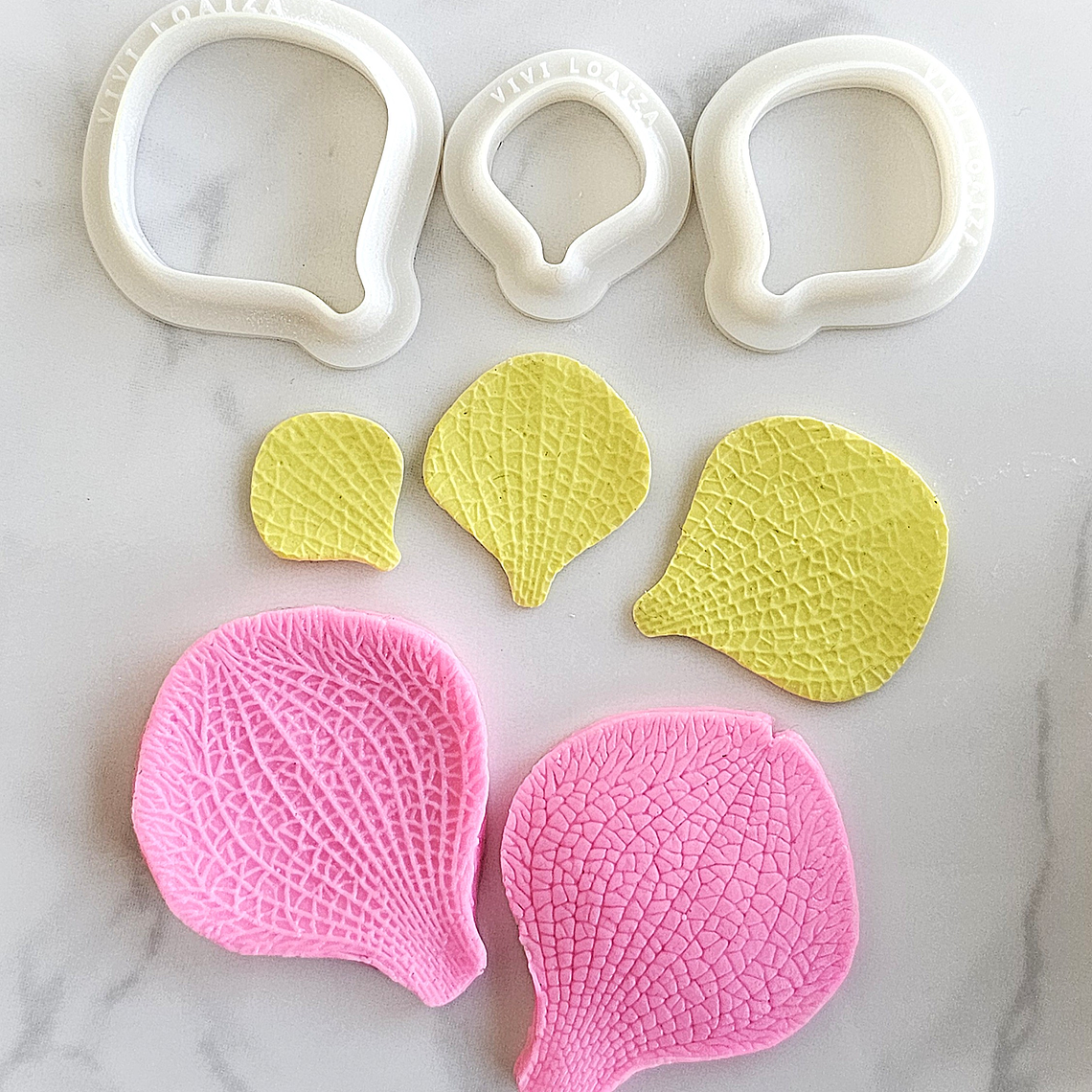 Molde y cortador texturizador petalo grande 1