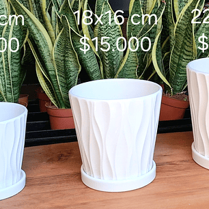 Maceta blanca lisa texturizada 18x16 cm 