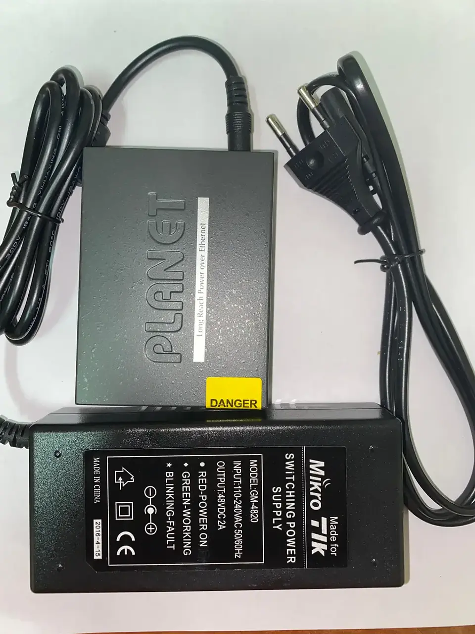 Planet Kit Extensor500mt-utp 10/100mbps Inc-fuente/48-56vdc 8