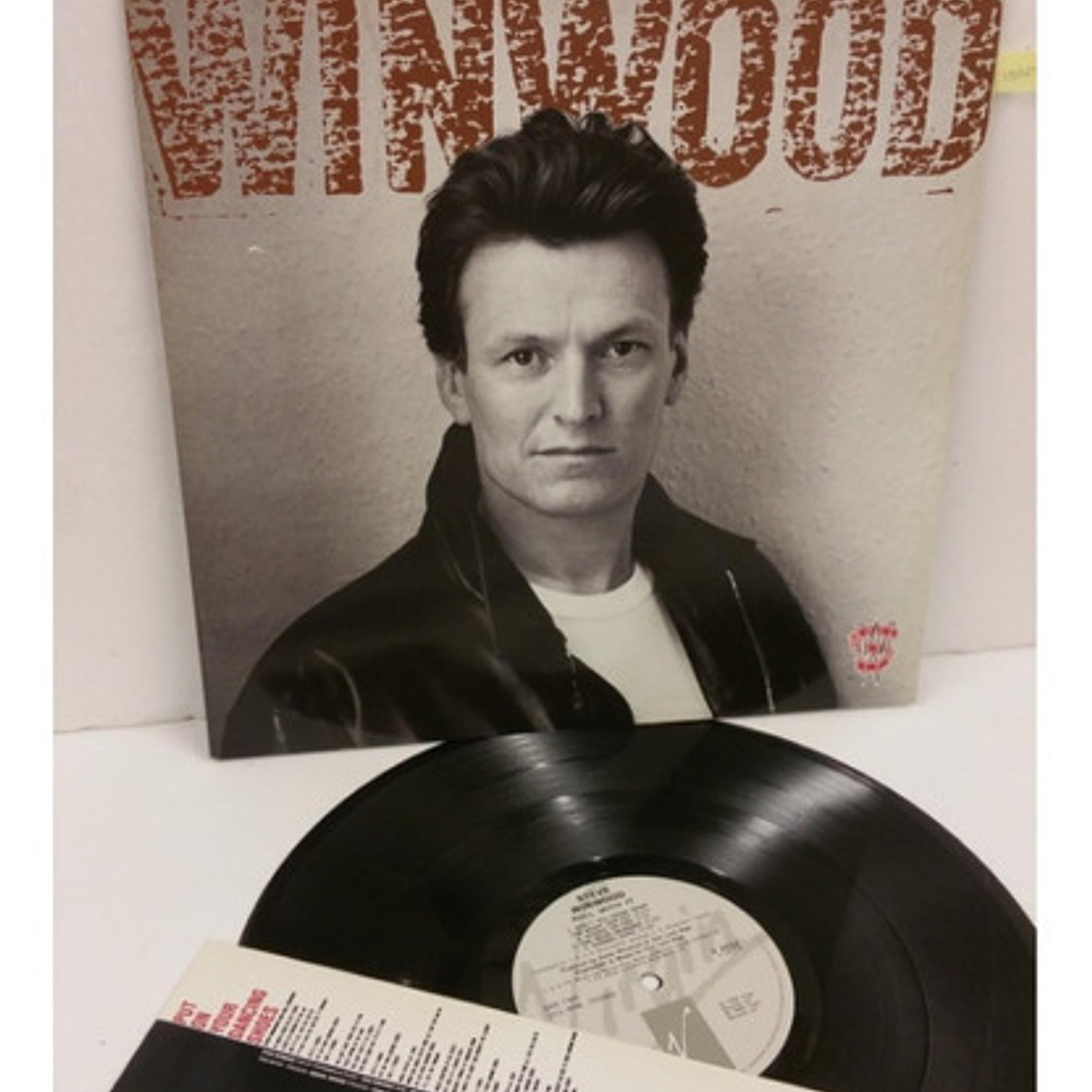 Steve Winwood - Roll With It 1