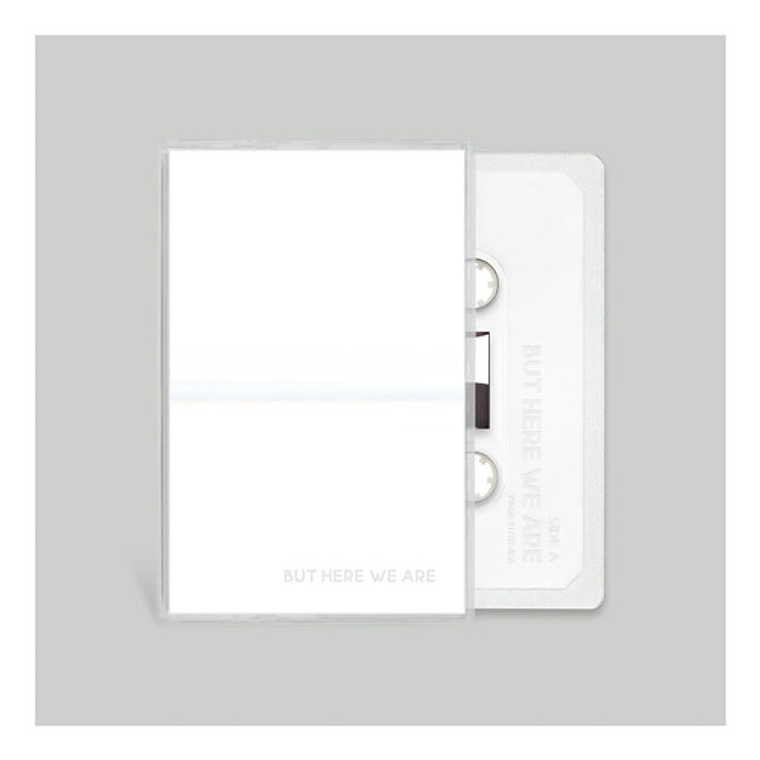 Nuevo Disco Cassette Foo Fighters - But Here We Are (white) 1