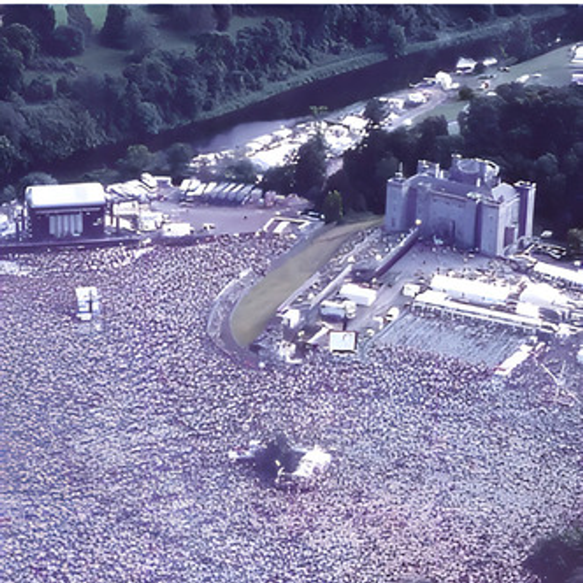 Red Hot Chili Peppers - Live At Slane Ca 1