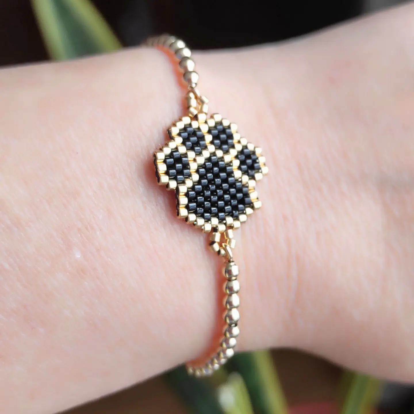 Pulsera Concepto 1