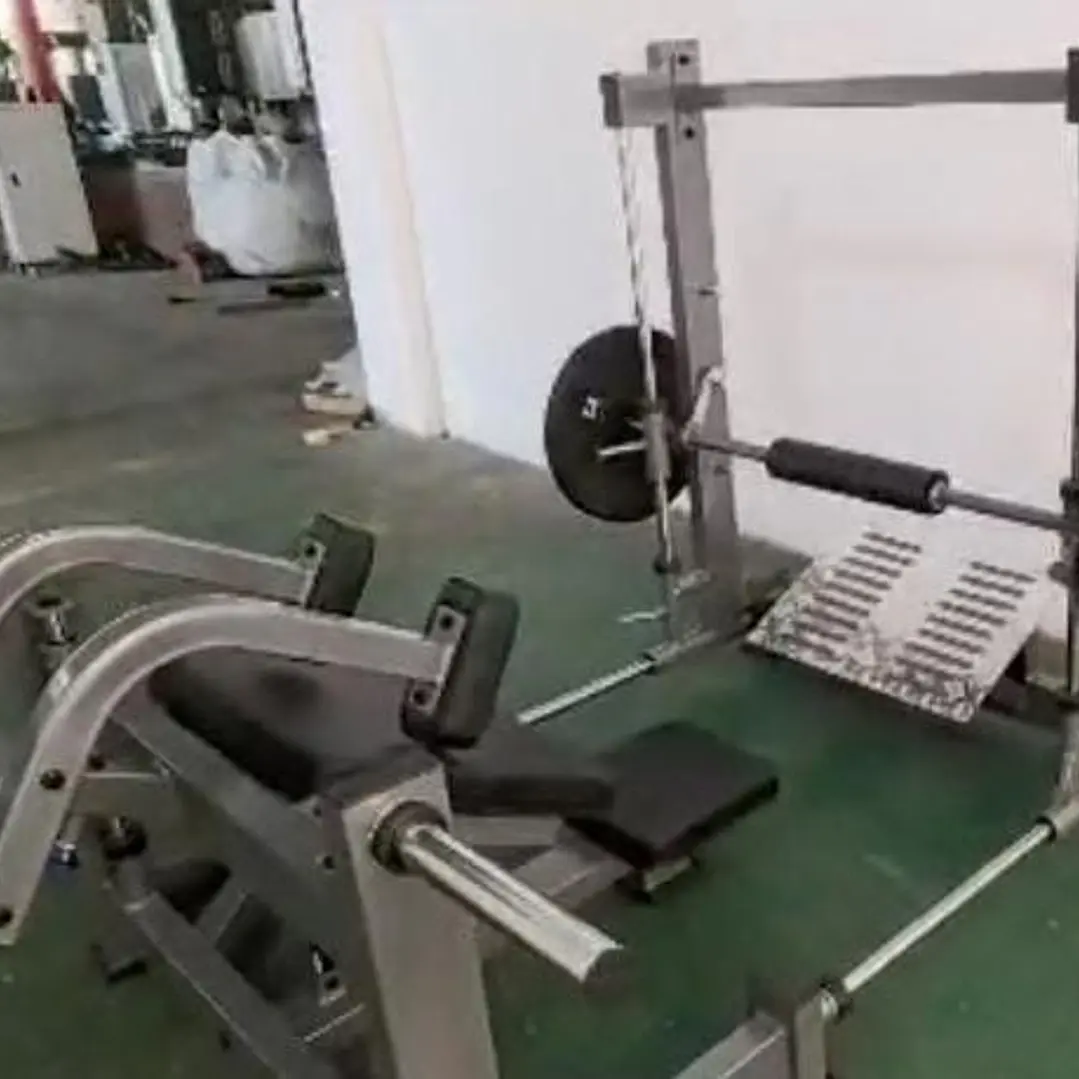 HT3-Hip Thrust Smith 3D 1