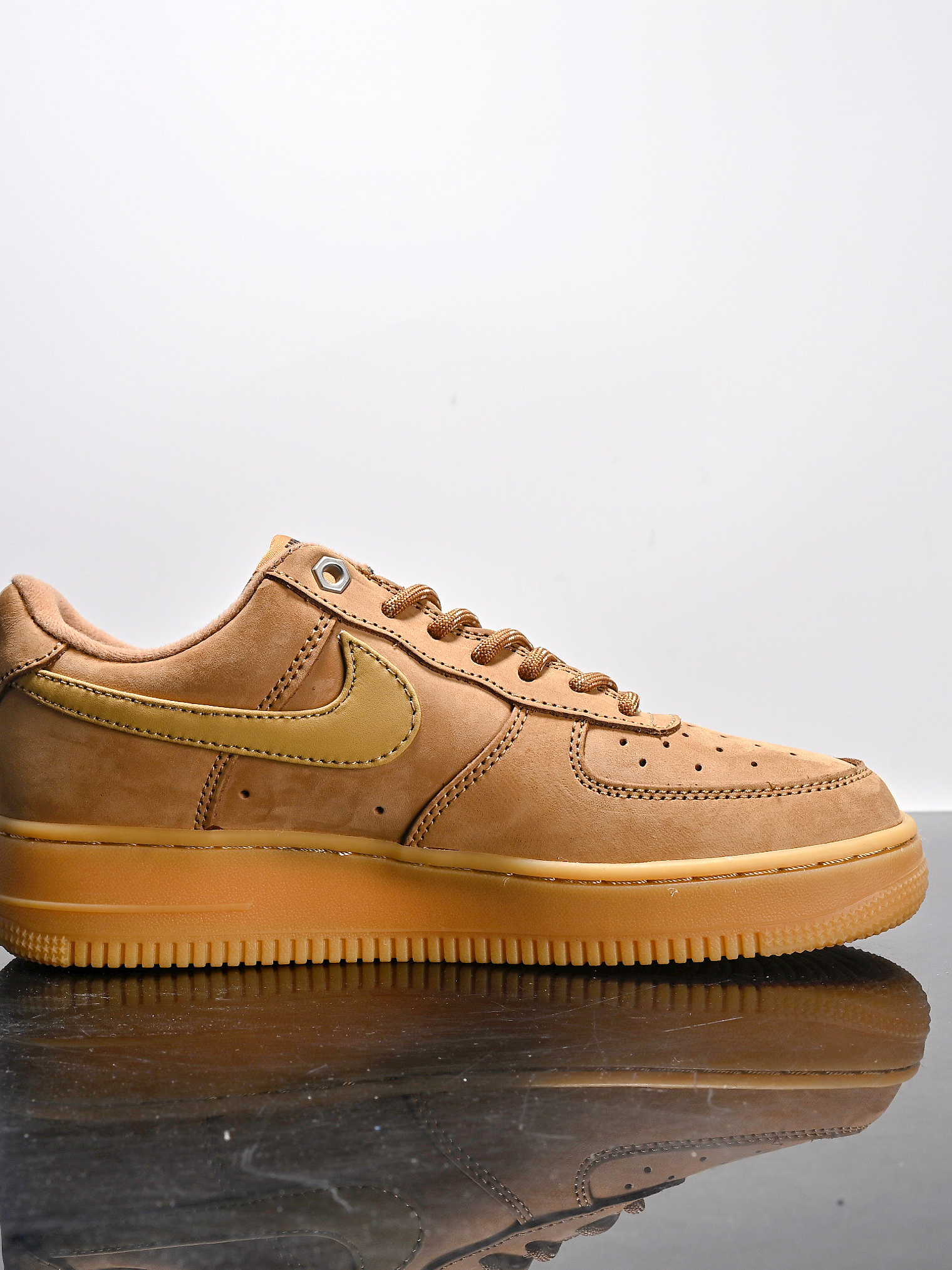 Air Force 1 Low 07 LV8”Wheat 1