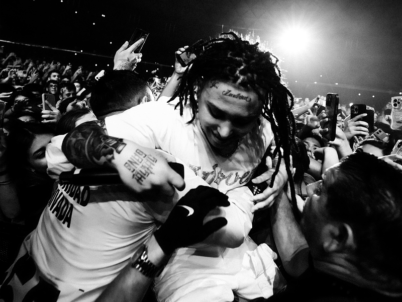 El Estilo Rebelde de Pablo Chill-E en su Movistar "Pvblo vs Pvblo"