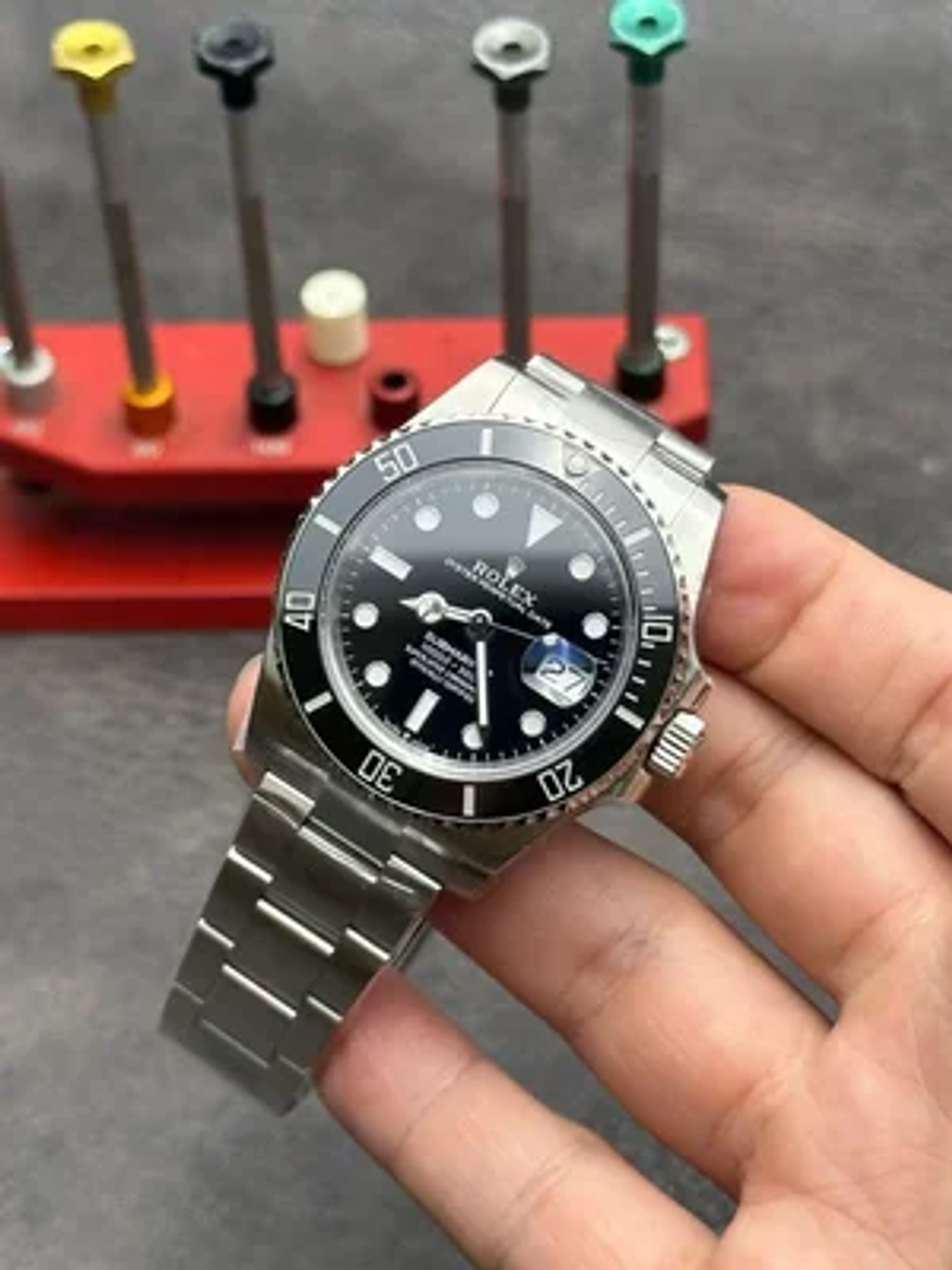 ROLEX OYSTER PERPETUAL DATE 4