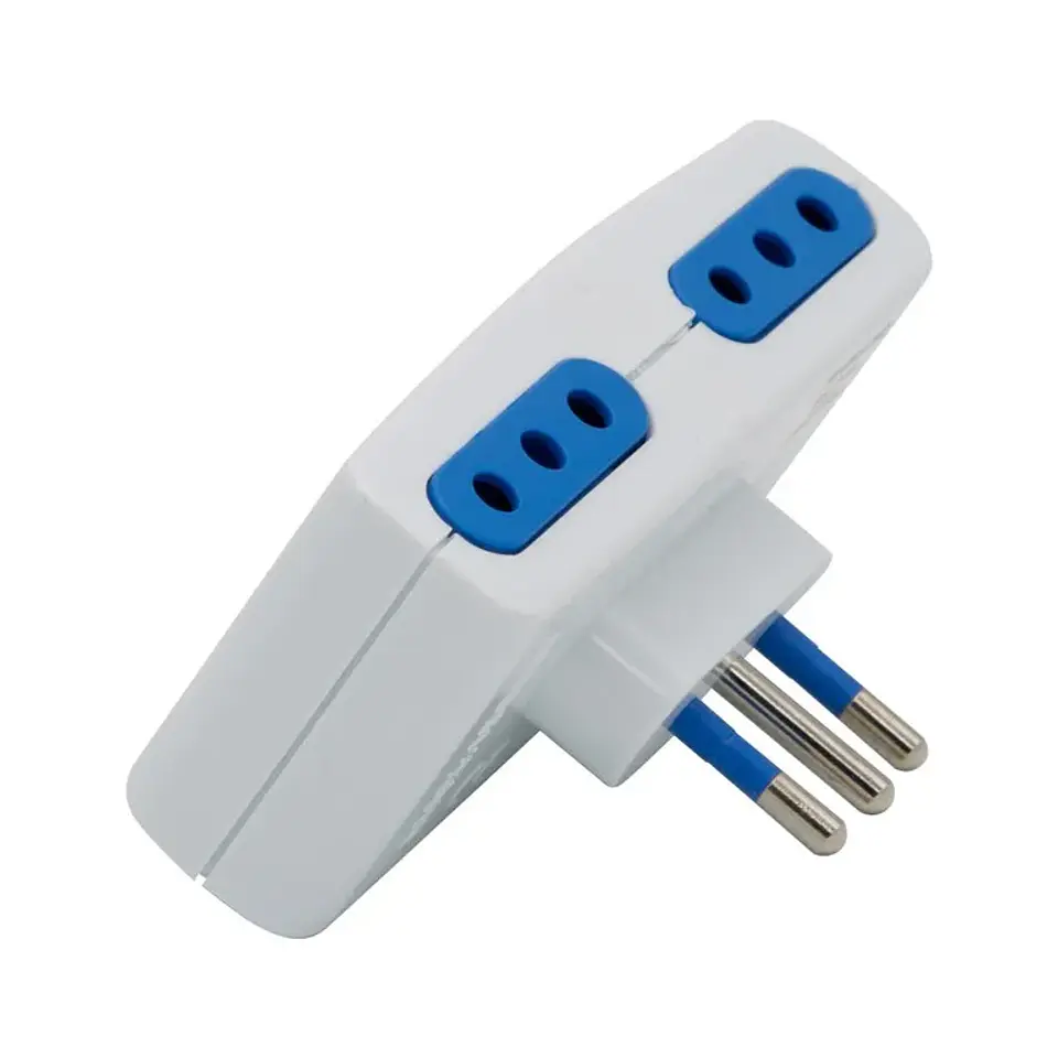 Enchufe Plano Cuádruple Philco 78520 1