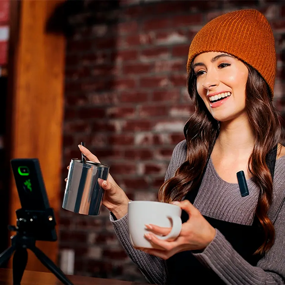 Micrófono Razer Seiren BT 7