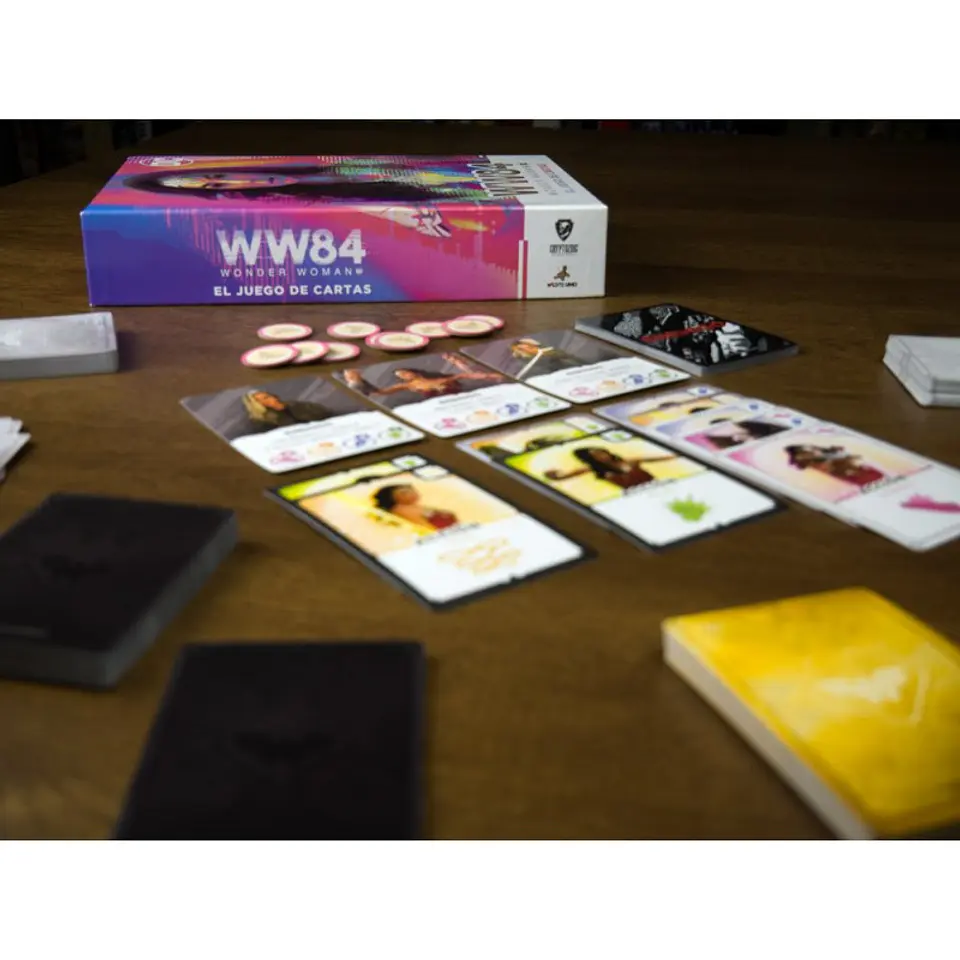 Preventa - WW84: EL JUEGO DE CARTAS - Español 3