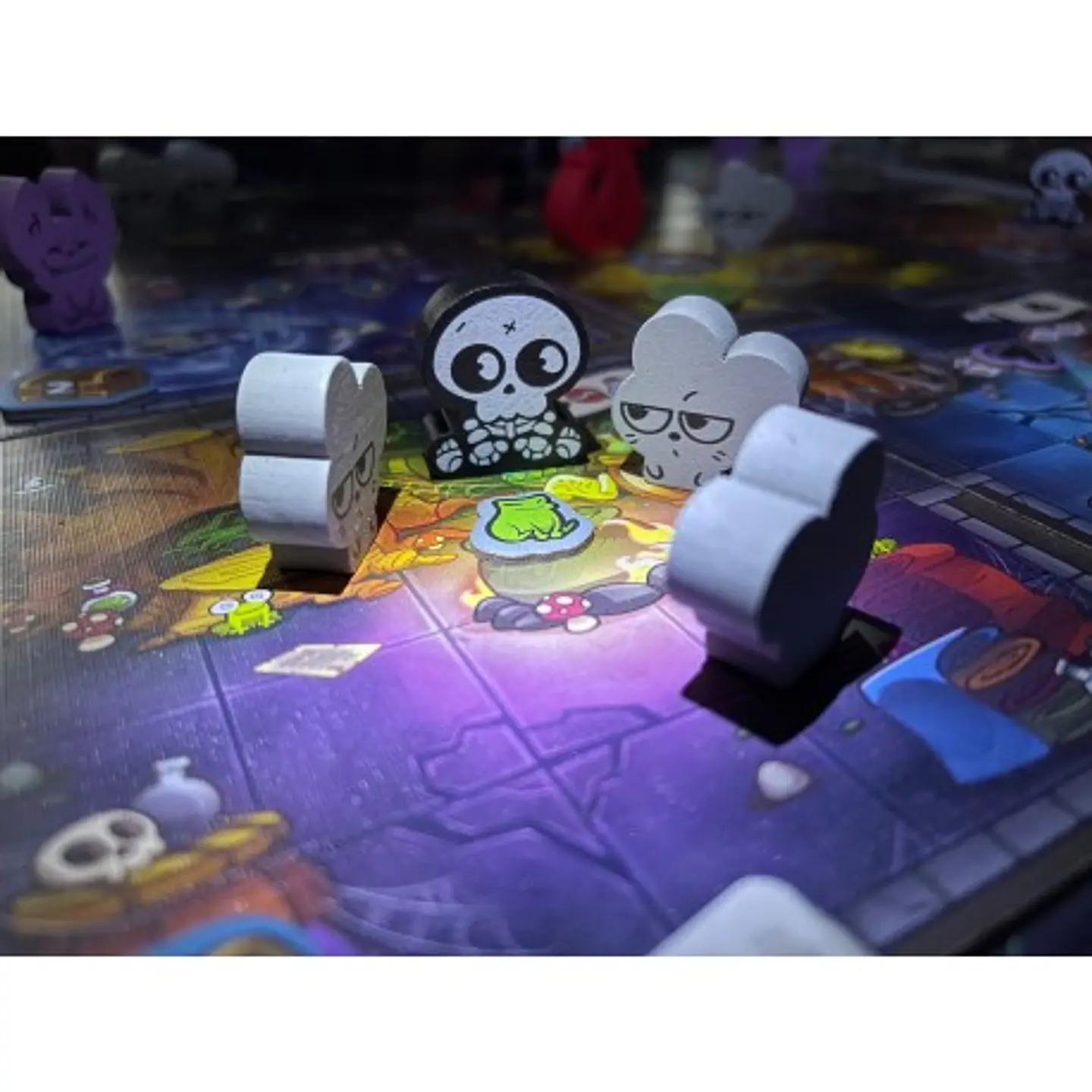 Preventa - Keep The Heroes Out - Español 2