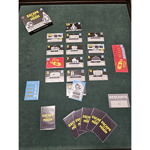  Escape from the Moon - Español