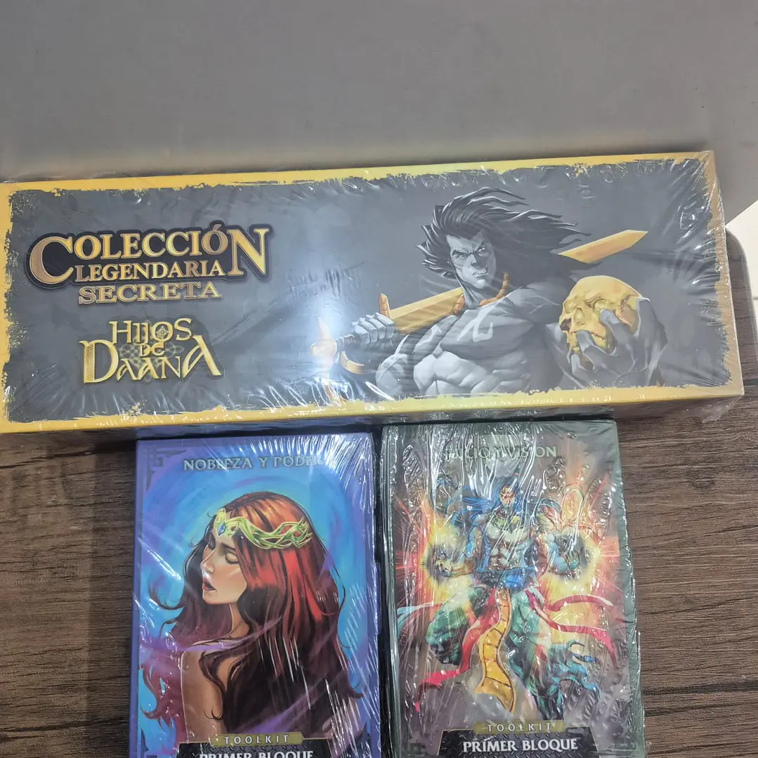 Pack Promocional Mitos y Leyendas - 2 Toolkits y 1 Colección Sagrada a elección 1