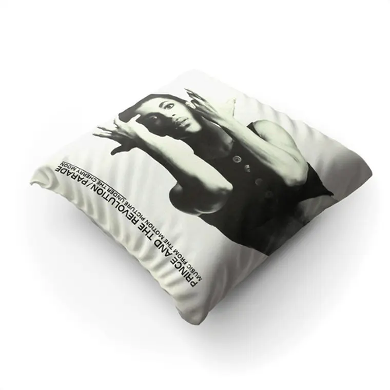 Cojín Prince: Parade 45x45cm Vudú Love  2