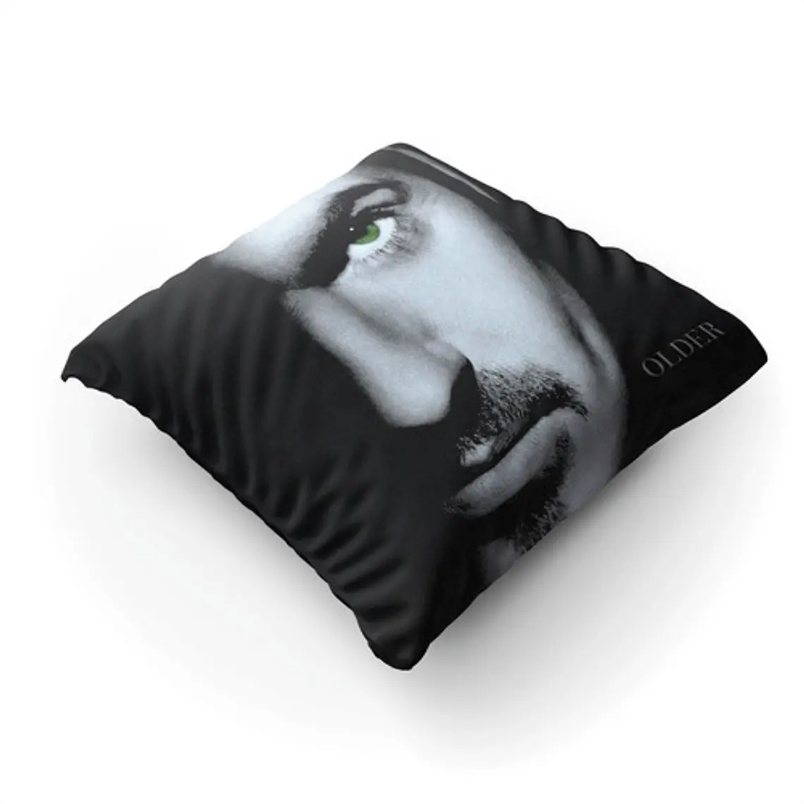 Cojín George Michael: Older 45x45cm Vudú Love  2