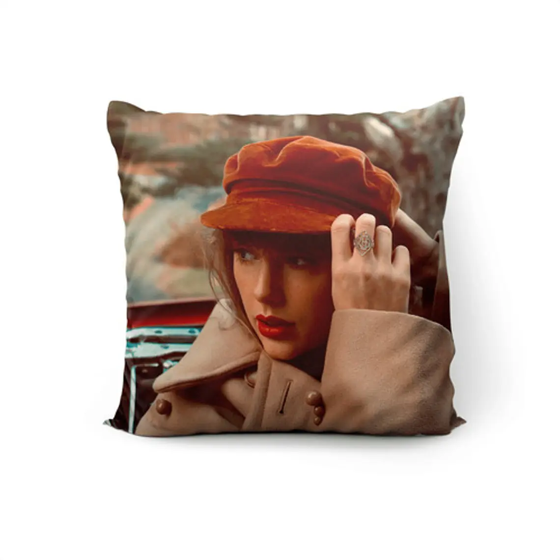 Cojín Taylor Swift: Red 45x45 Vudú Love 1