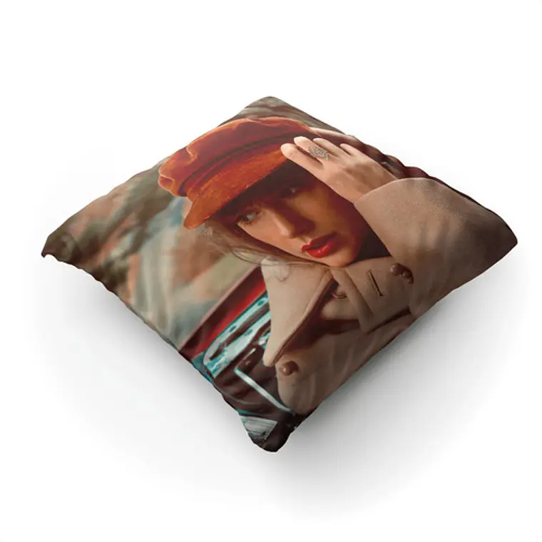 Cojín Taylor Swift: Red 45x45 Vudú Love 2