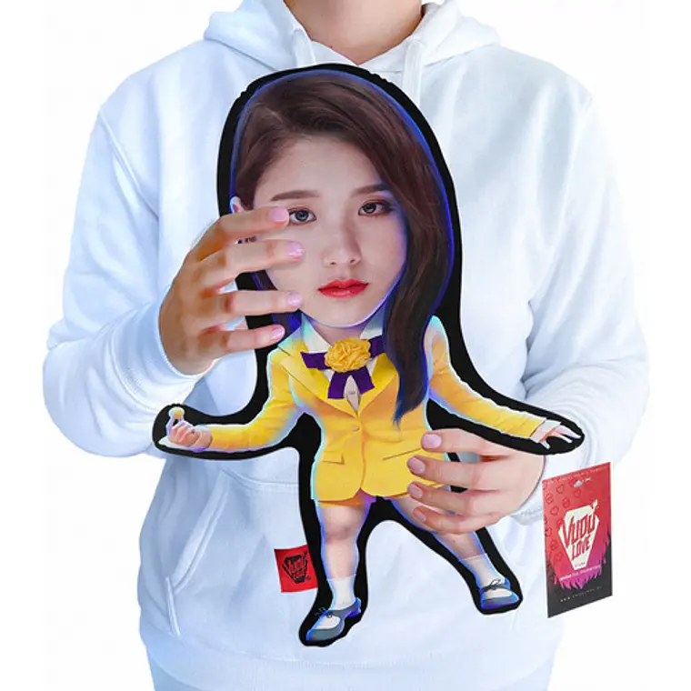 Cojín “La Heejin Loona Chiquita” 40cm Vudú Love 1