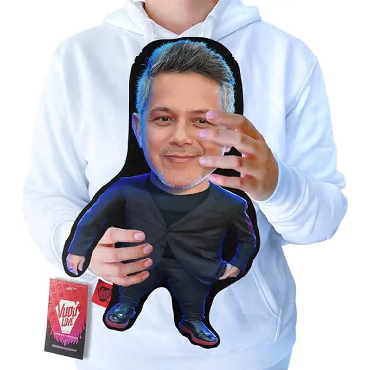 Cojín Alejandro Sanz “El Sanz Chiquito” 40cm Vudú Love 1