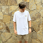 POLERA MC SURFBOARDS BLANCA