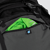 Mochila tipo mochilero Kestrel 68L para hombre, verde bonsái