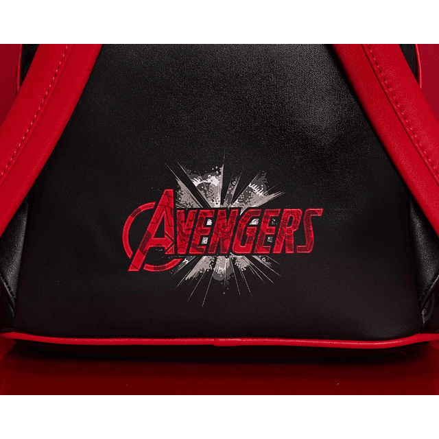 Minimochila Loungefly Avengers 60.º aniversario que brilla e