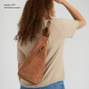 Mochila Geo Sling en Piel, Diseño Convertible, Tabaco