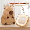 Lindo juguete de peluche de capibara con gorro tostado, jugu