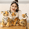 Tigres de peluche de peluche de peluche de gato – por Tiger